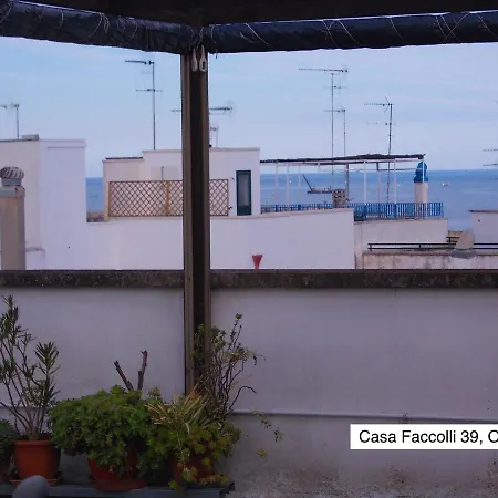Appartamento In Centro Vicino Alla Spiaggia * Οτράντο